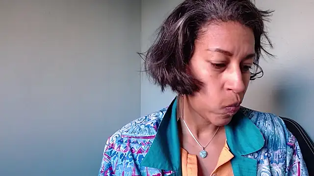 Snapshot of Goldenlace chatting on February 26, 4:29 pm Goldenlace online show from February 26, 4:29 pm