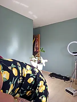 Goldenlace online show from April 14, 8:30 am