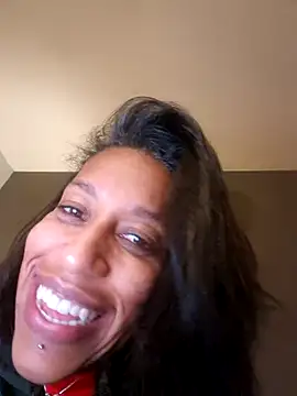 Snapshot of Goldenlace chatting on March 18, 11:11 am Goldenlace online show from March 18, 11:11 am