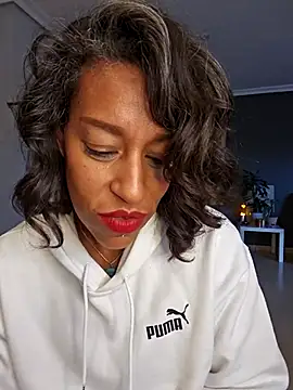 Goldenlace online show from December 4, 11:31 am