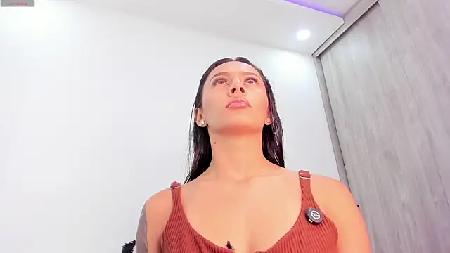 karlyn angels online show from December 1, 8:21 pm