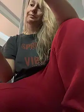 Vivian MayXxX online show from April 4, 4:35 pm