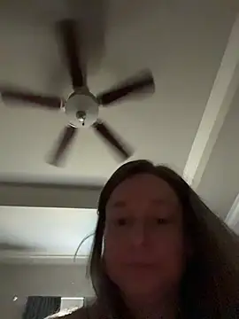 Snapshot of Vivian_MayXxX chatting on October 24, 7:13 pm Vivian MayXxX online show from October 24, 7:13 pm