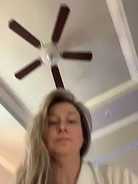 Vivian MayXxX online show from March 23, 6:52 pm