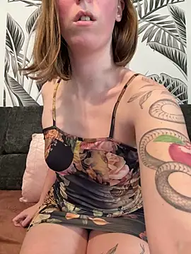 Daisy Michto Officiel online show from February 26, 2:39 pm