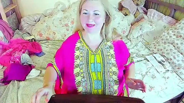 BustyDonnaSexyy online show from October 14, 7:47 pm