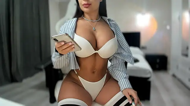  missperfection  online show from February 13, 2:55 am