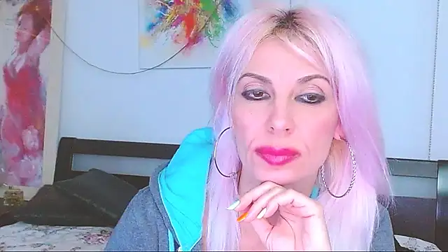 HoneyLara online show from March 7, 4:57 am