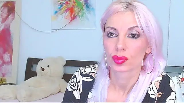 HoneyLara online show from October 10, 8:53 pm