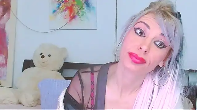 HoneyLara online show from March 19, 10:54 pm