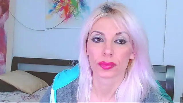 HoneyLara online show from March 18, 1:46 am
