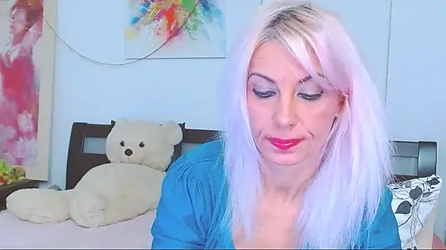 HoneyLara online show from October 29, 8:52 pm