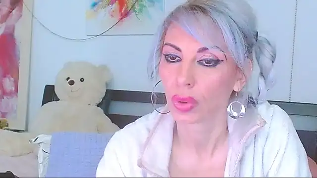 HoneyLara online show from March 11, 10:04 pm