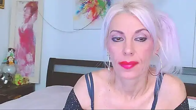 HoneyLara online show from September 26, 9:21 pm