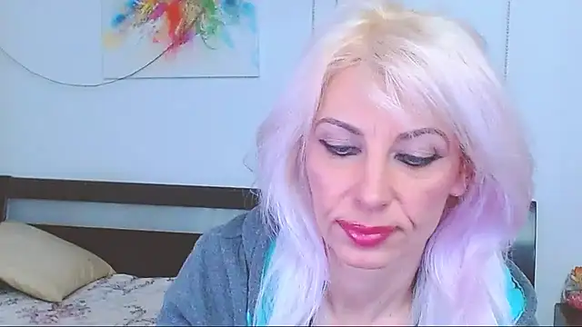 HoneyLara online show from March 21, 2:28 am
