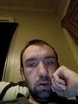 Snapshot of ShadowyTube chatting on December 20, 12:57 am ShadowyTube online show from December 20, 12:57 am