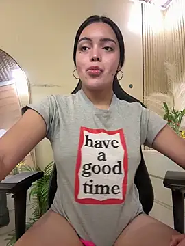 HotstuffCherrySummer online show from February 1, 7:17 am