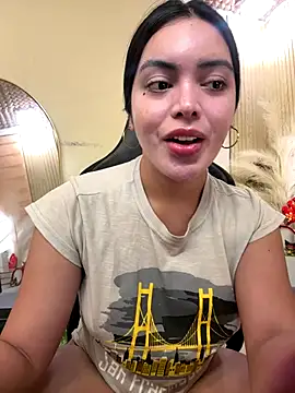 HotstuffCherrySummer online show from December 16, 8:29 am