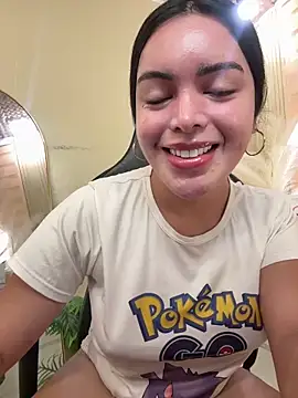 HotstuffCherrySummer online show from November 14, 8:18 am