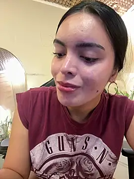 HotstuffCherrySummer online show from February 21, 9:55 am