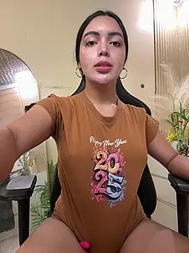 HotstuffCherrySummer online show from April 13, 11:14 am