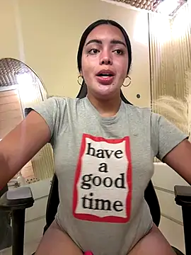 HotstuffCherrySummer online show from November 10, 8:08 am