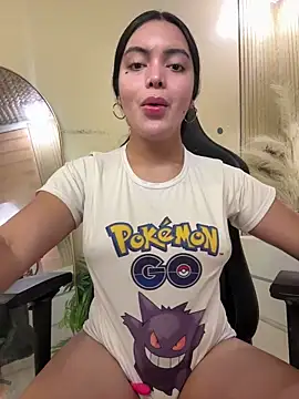 HotstuffCherrySummer online show from December 20, 8:06 am