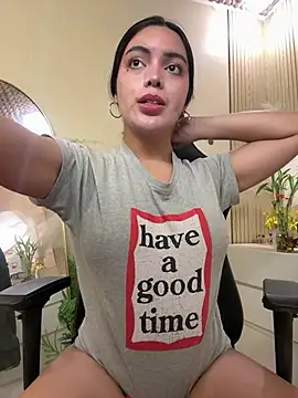 HotstuffCherrySummer online show from March 6, 10:54 am