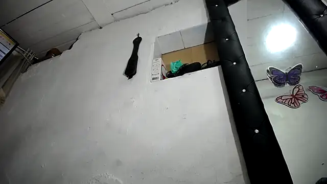 nattashafoxx online show from April 10, 1:01 am