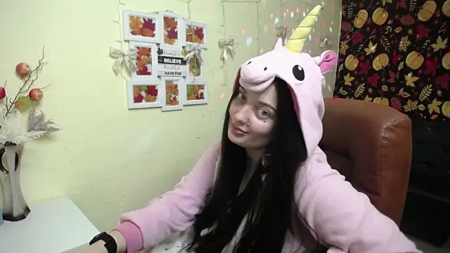 Snapshot of MilanaPrice chatting on December 1, 7:26 pm MilanaPrice online show from December 1, 7:26 pm