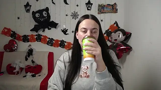 Snapshot of MilanaPrice chatting on October 30, 7:00 pm MilanaPrice online show from October 30, 7:00 pm