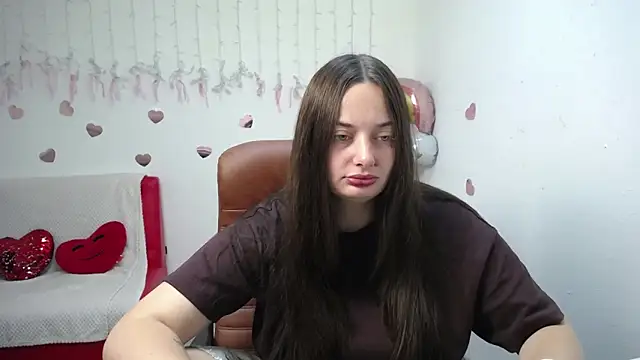 Snapshot of MilanaPrice chatting on September 18, 6:16 am MilanaPrice online show from September 18, 6:16 am