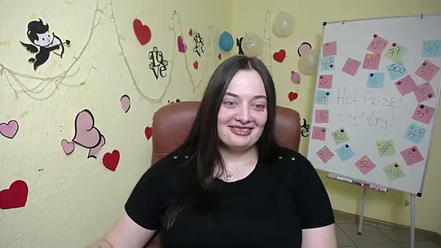 Snapshot of MilanaPrice chatting on February 10, 3:24 am MilanaPrice online show from February 10, 3:24 am