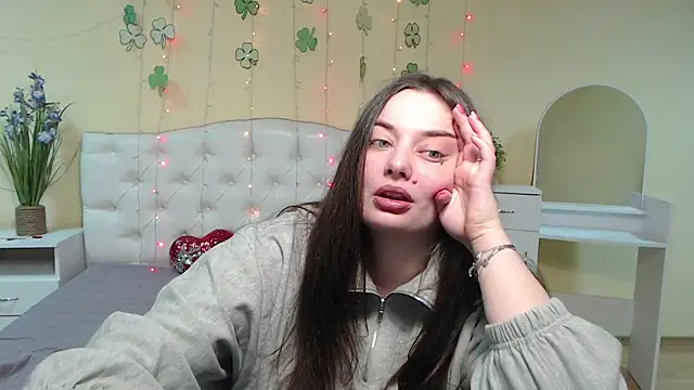 Snapshot of MilanaPrice chatting on March 20, 6:30 am MilanaPrice online show from March 20, 6:30 am