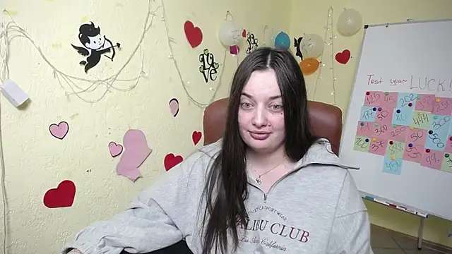 Snapshot of MilanaPrice chatting on February 20, 9:31 pm MilanaPrice online show from February 20, 9:31 pm