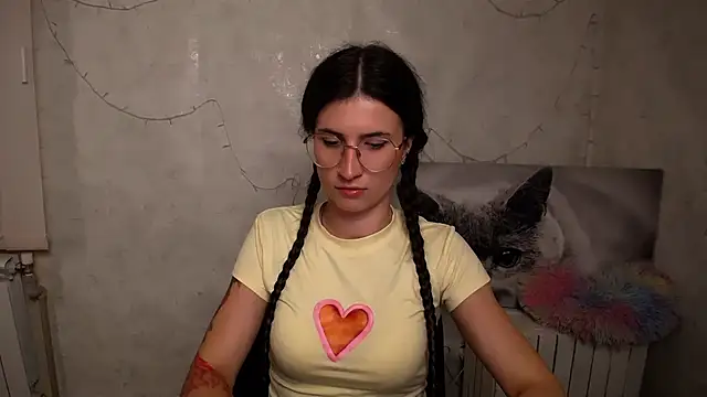 MaryEm976 online show from May 26, 7:39 am
