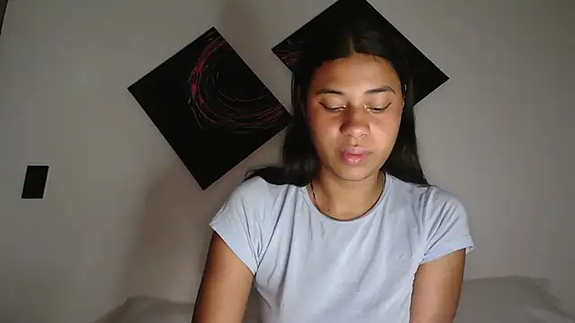 Snapshot of dark_enchantress_ chatting on October 19, 1:08 am dark enchantress online show from October 19, 1:08 am