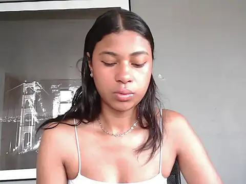 dark enchantress  online show from January 10, 4:24 pm