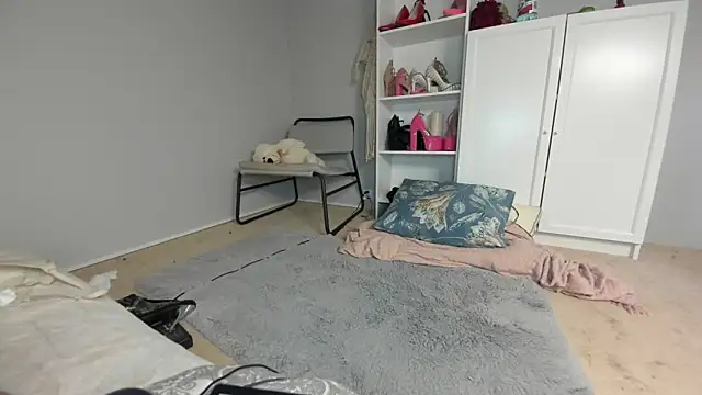 Snapshot of BelieveinEmliy chatting on September 26, 2:13 pm BelieveinEmliy online show from September 26, 2:13 pm