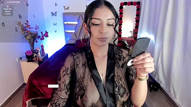 cristie ortiz online show from January 10, 9:43 pm