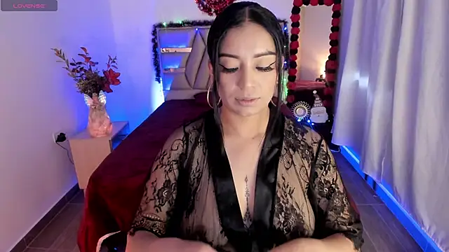 cristie ortiz online show from December 22, 10:10 pm