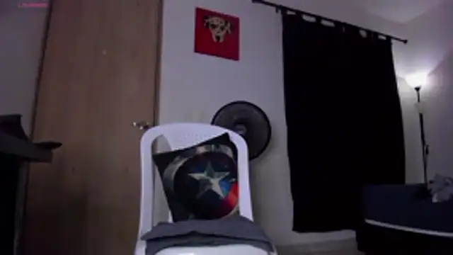 Cloudy pigDude online show from March 12, 4:29 am