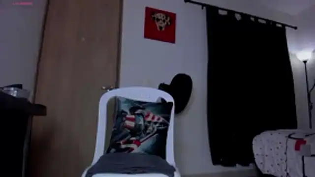 Cloudy pigDude online show from January 14, 5:22 am