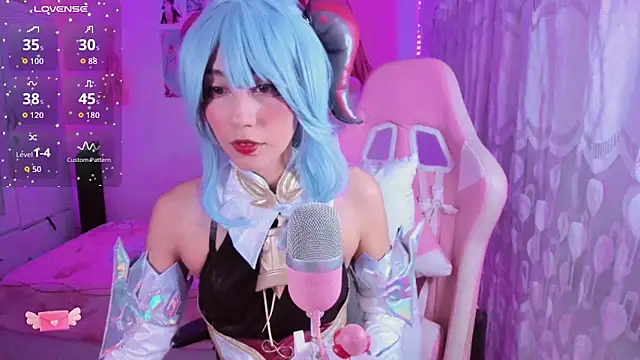 mia kawaii05 online show from February 19, 11:01 pm