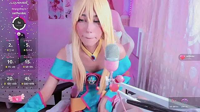 Snapshot of mia_kawaii05 chatting on July 19, 7:10 pm mia kawaii05 online show from July 19, 7:10 pm