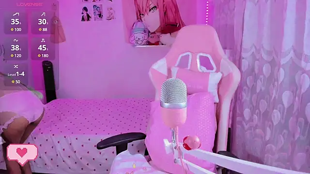 mia kawaii05 online show from March 17, 11:57 pm