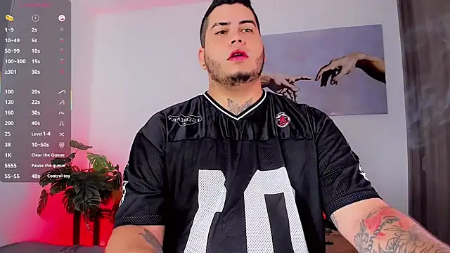 Thomas chubbyxhot online show from May 8, 3:05 pm