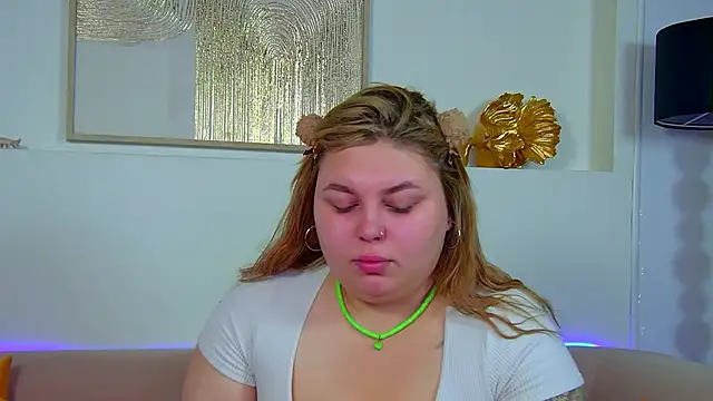 LillianKim online show from November 17, 6:50 am