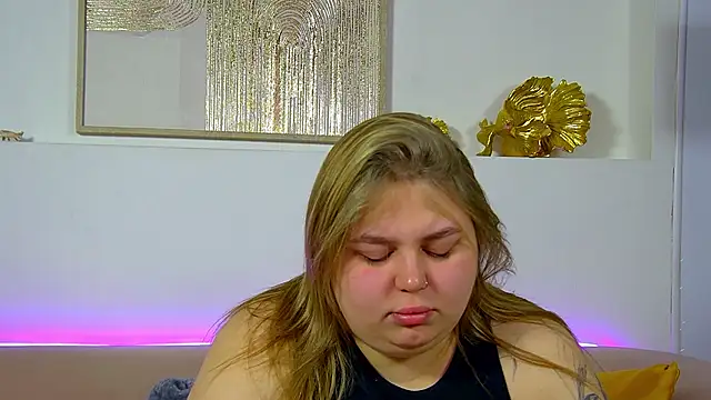 LillianKim online show from November 5, 6:33 pm