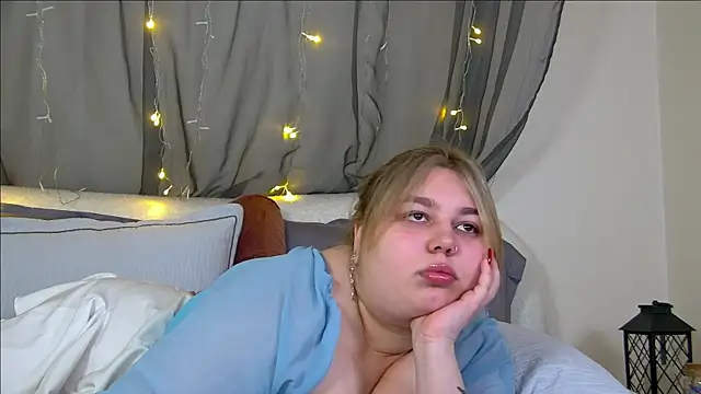 LillianKim online show from November 3, 6:29 am